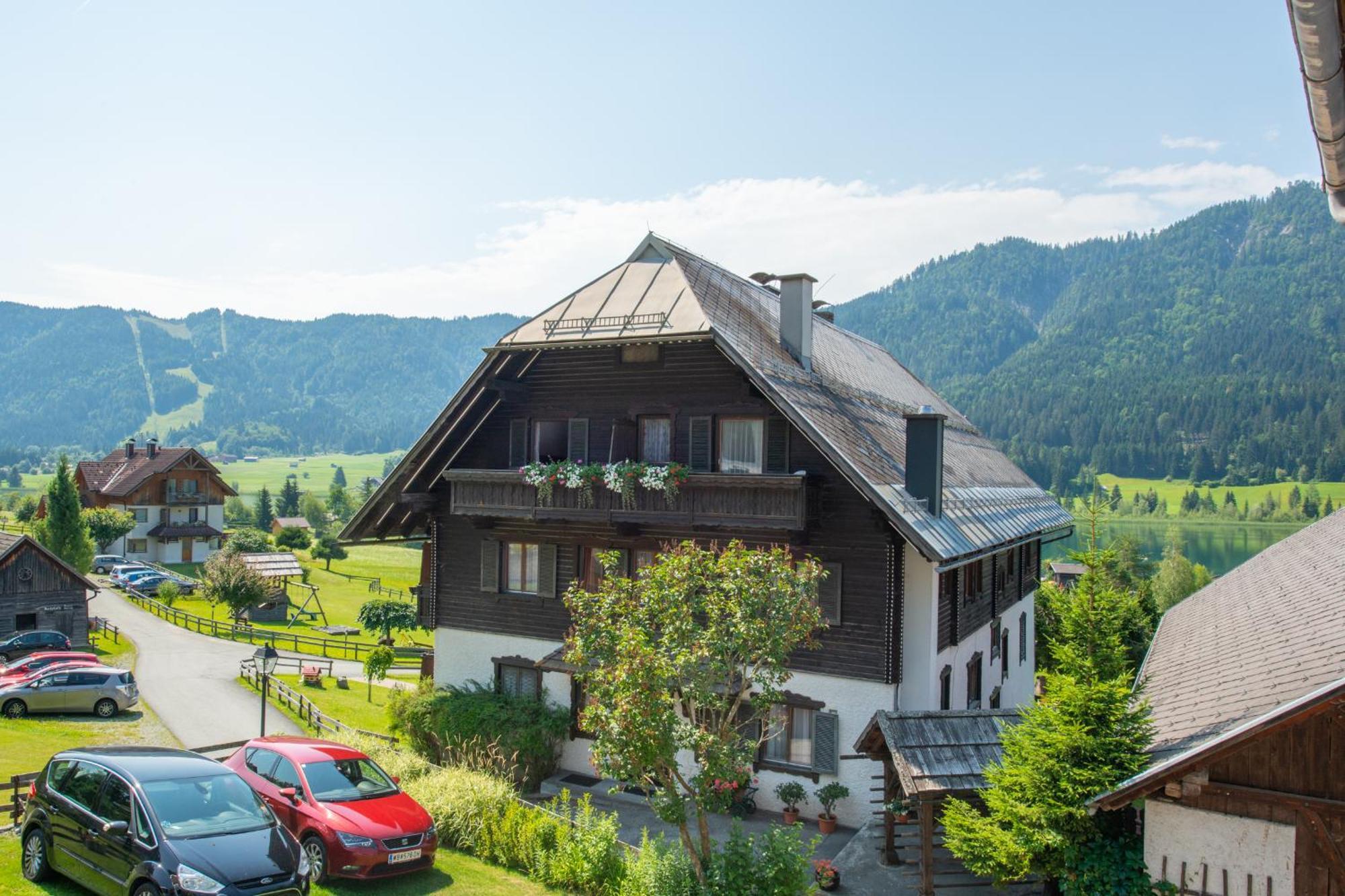 Haus Binder Homestay Weissensee